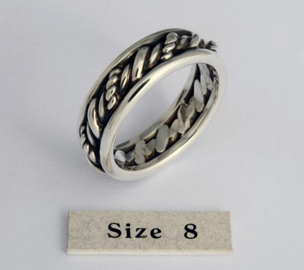 Fancy, three strands, size 8