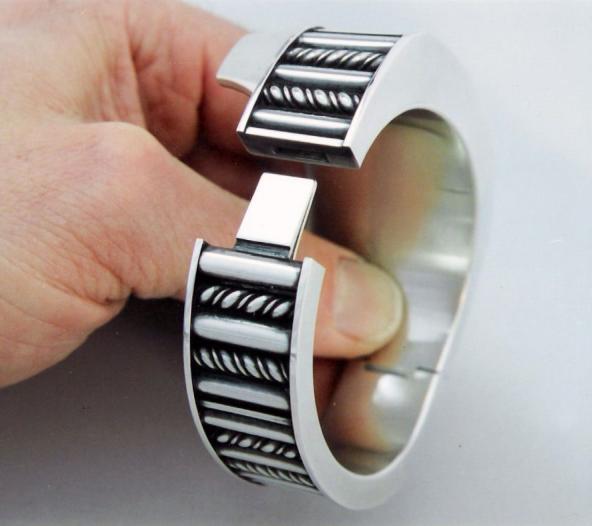 Wide Labradorite Bracelet