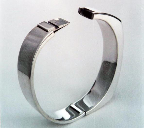 Narrow Labradorite Bracelet