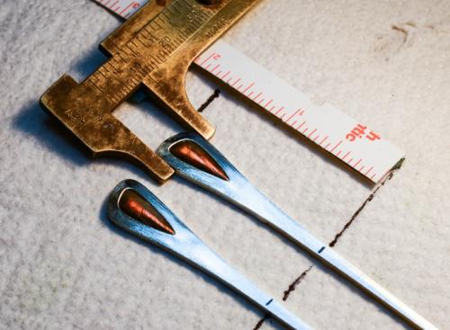 All evidence of the tapping is carefully filed off (a good way to protect the stone is to use files with safety edges and to work with one's fingernail firmly between the stone and the file). Measurements are taken to meet the customer's wishes.