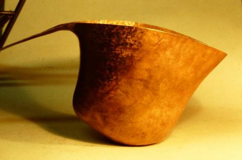 Now all the work is being done in the area under the handle.