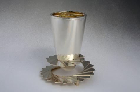 Stem Vase with Three Stones