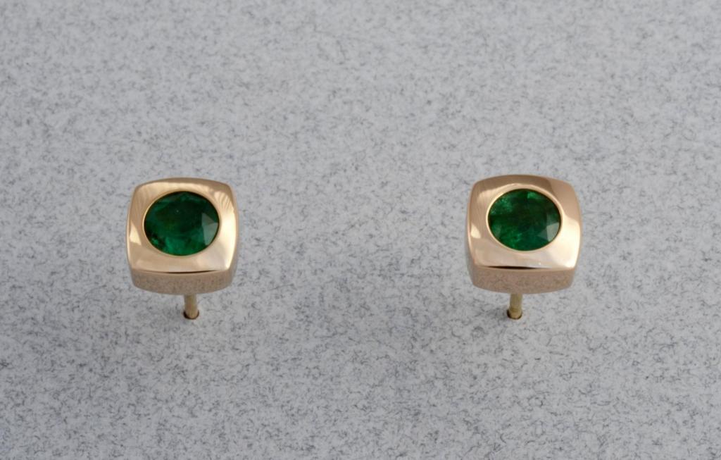 14 k. with Emeralds