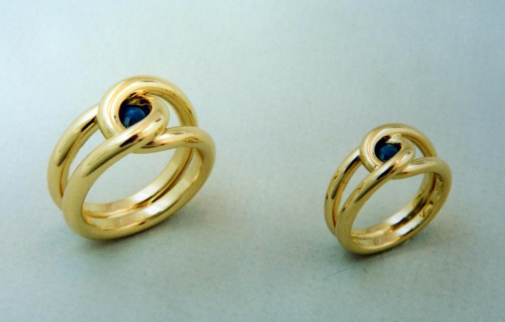 Labradorite Interlocking Loops Rings