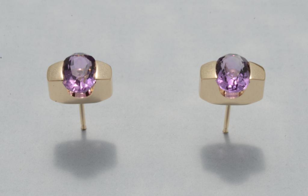 14 k. with Amethyst
