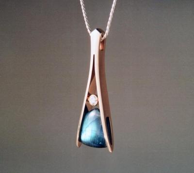 Labradorite with Diamond in 18 k. Yellow Gold